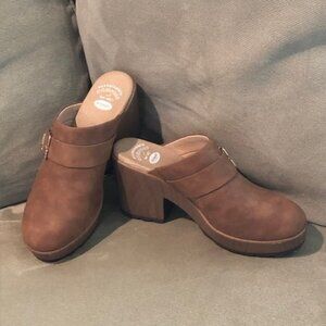 Dr. Scholl's Wake Up Clog - Honey brown